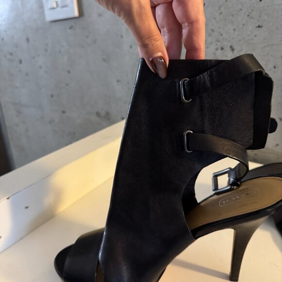 Coach leather heels **NEW** - Picture 3 of 8
